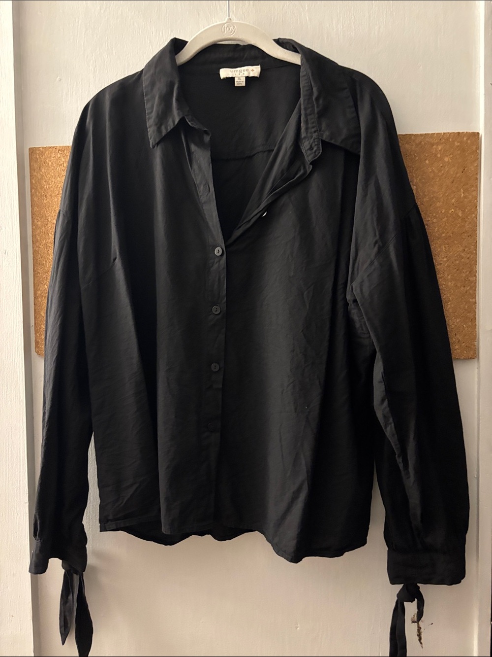 Umgee Black Button-Front Tie-Cuff Casual Shirt